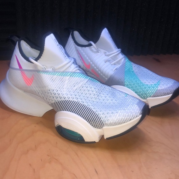 nike air zoom football